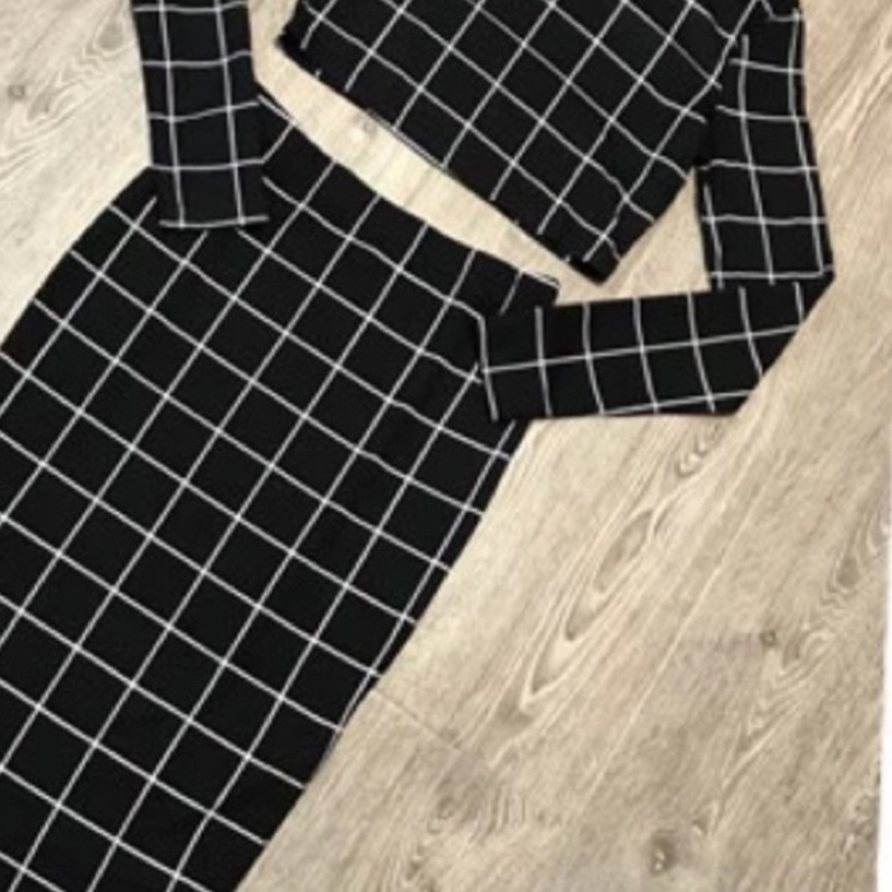 HP 🆕 Lilly 🔥\\ Top/Skirt set - Picture 4 of 6